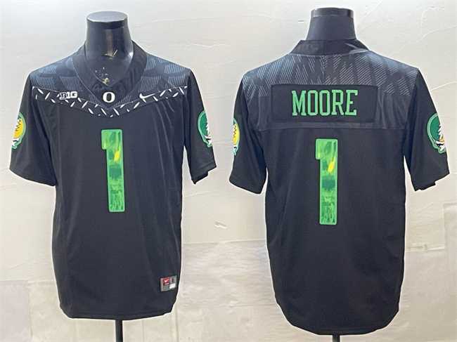 Men%27s Oregon Ducks #1 Dakorien Moore Black F.U.S.E. Vapor Limited Stitched Jersey Dzhi