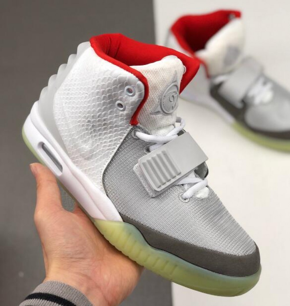 Nike Air Yeezy 2 Nrg Yeezy 02XHLR12 silver